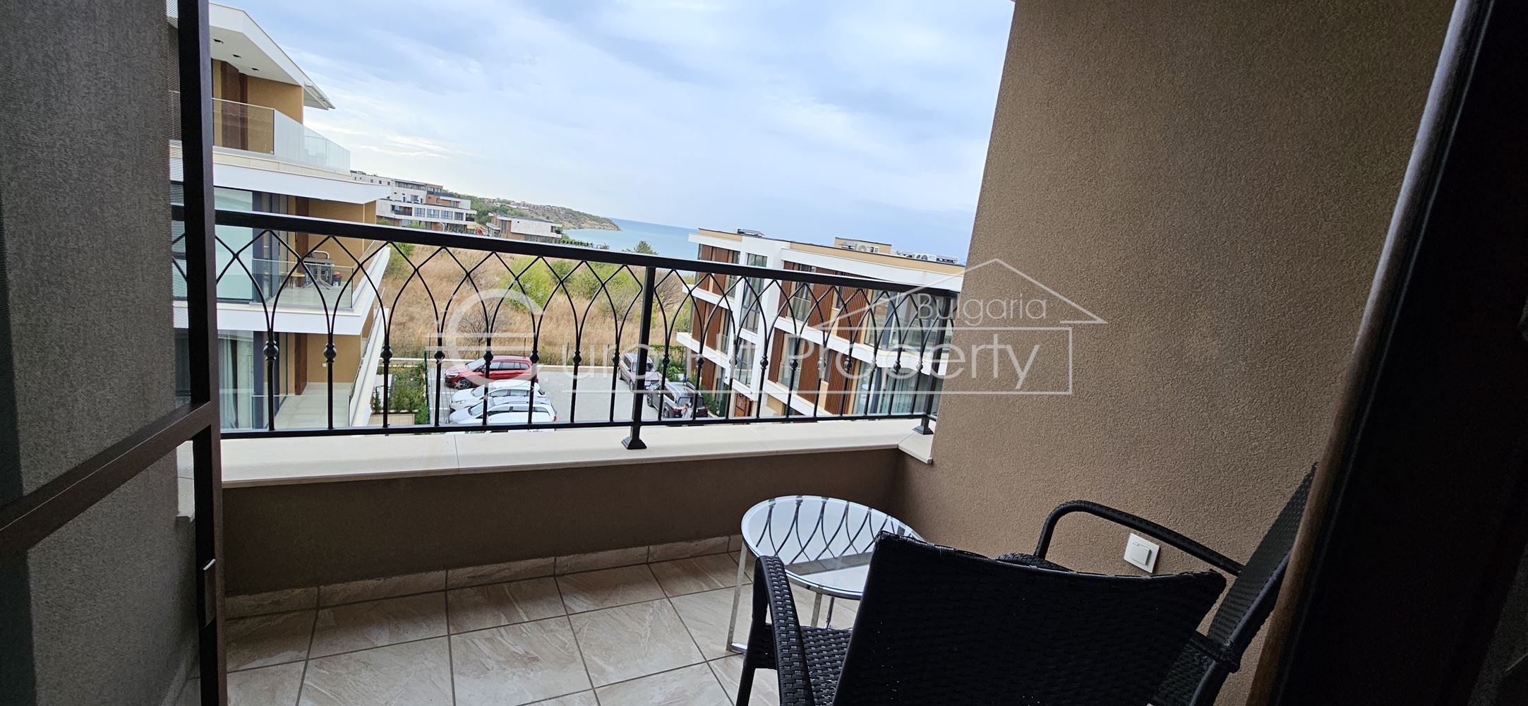 Two-bedroom furnished apartment with sea view in Sarafovo-0 Двустаен обзаведен апартамент с гледка море в кв. Сарафово - 0