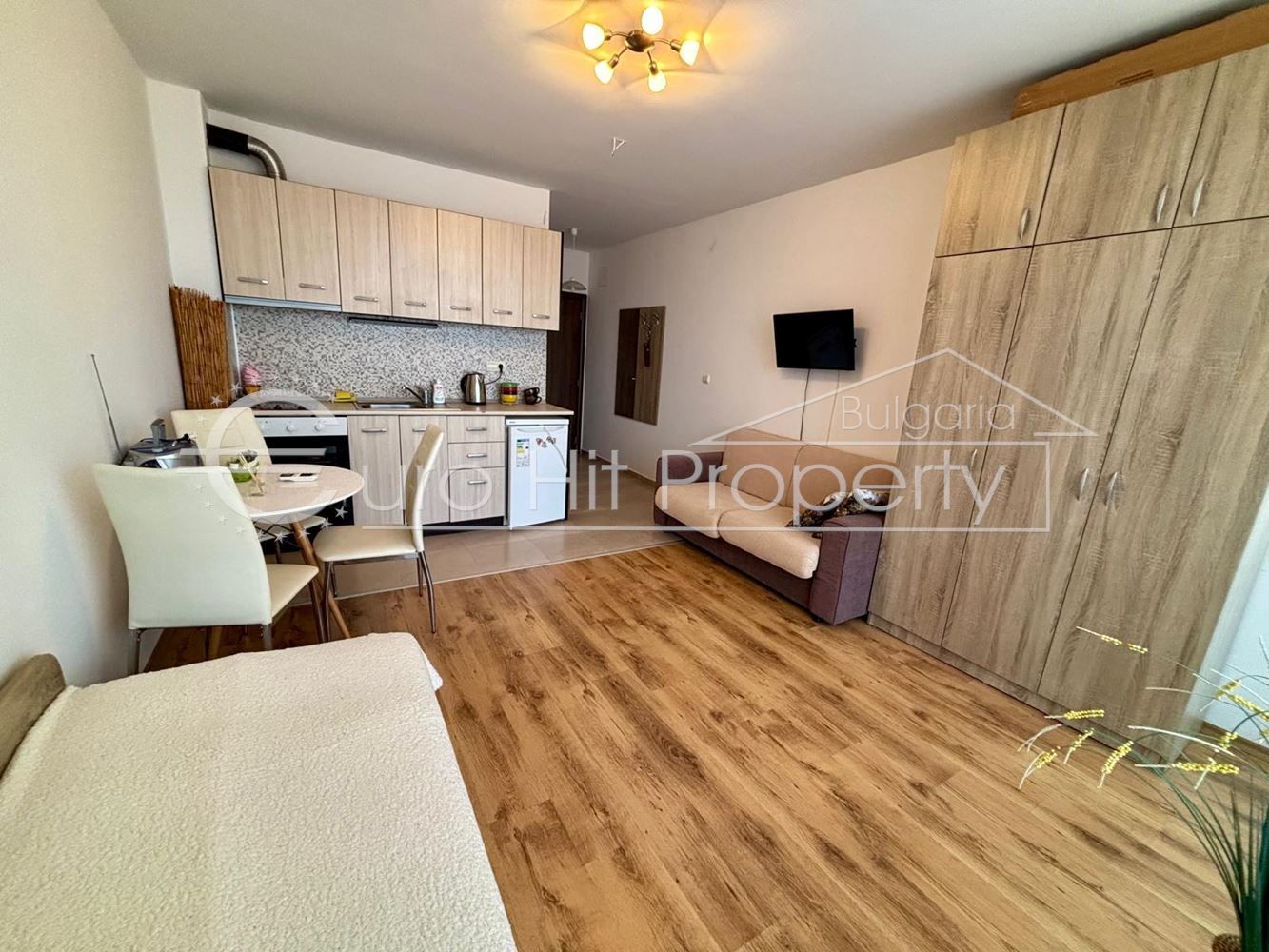 Furnished studio in the city of Nessebar-0 Обзаведено студио в гр. Несебър - 0