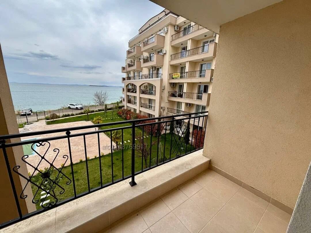 Two-room apartment partially furnished with sea view in the Ipanema Beach complex in Sveti Vlas-0 Двустаен апартамент частично обзаведен с гледка море в к-с Ипанема Бийч в Свети Влас - 0