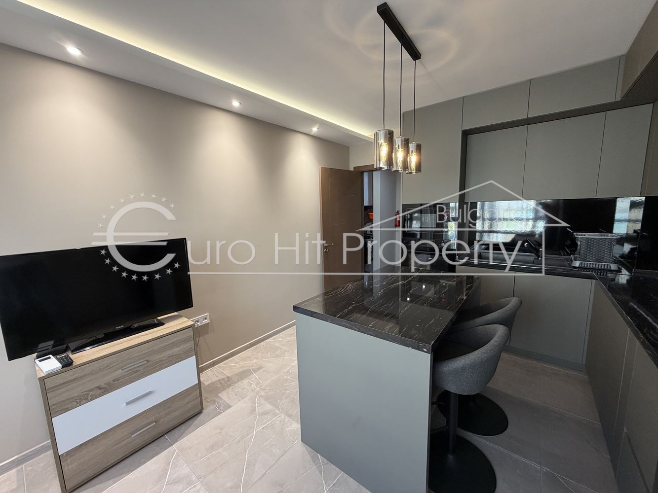 Двустаен апартамент под наем в затворен комплекс в кв.Сарафово-0 Двустаен апартамент под наем в затворен комплекс в кв.Сарафово - 0