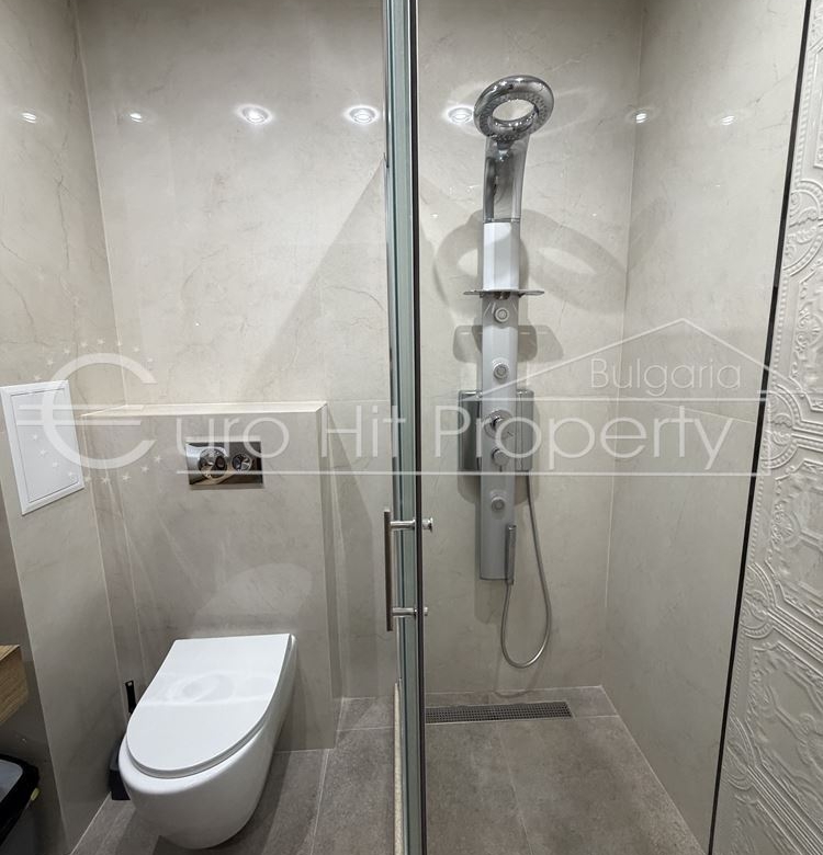 Двустаен апартамент под наем в затворен комплекс в кв.Сарафово - 0