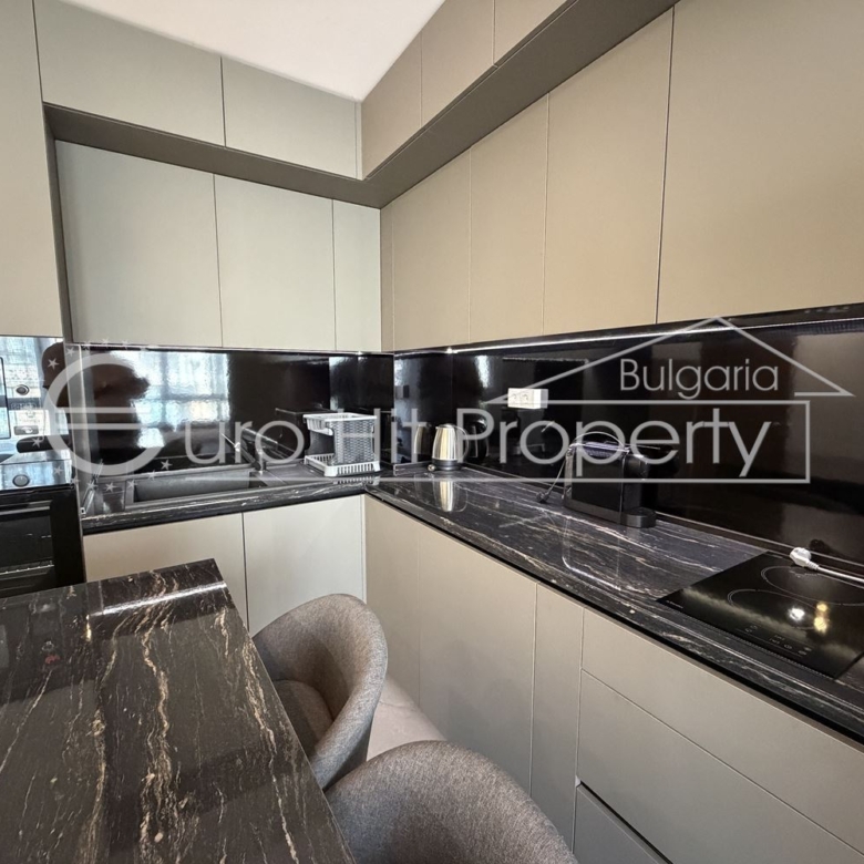 Двустаен апартамент под наем в затворен комплекс в кв.Сарафово - 0