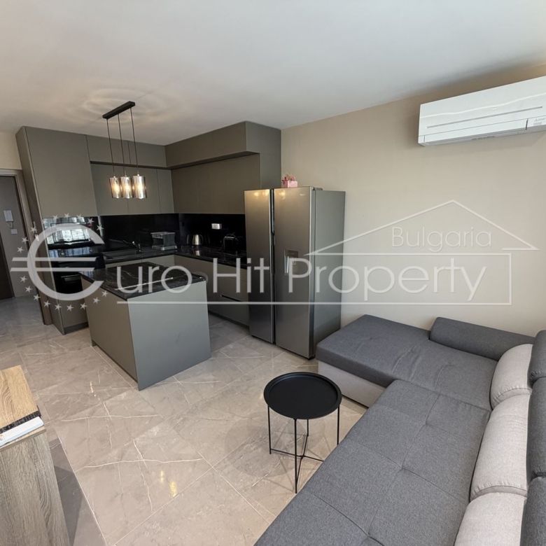 Двустаен апартамент под наем в затворен комплекс в кв.Сарафово