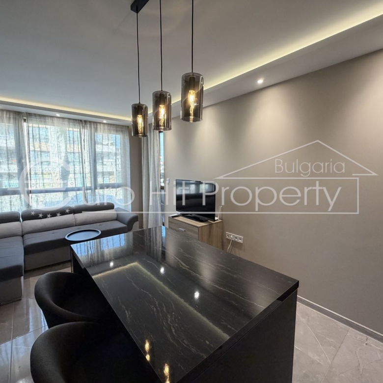 Двустаен апартамент под наем в затворен комплекс в кв.Сарафово - 0