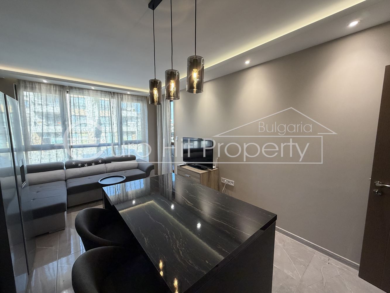 Двустаен апартамент под наем в затворен комплекс в кв.Сарафово-0 Двустаен апартамент под наем в затворен комплекс в кв.Сарафово - 0