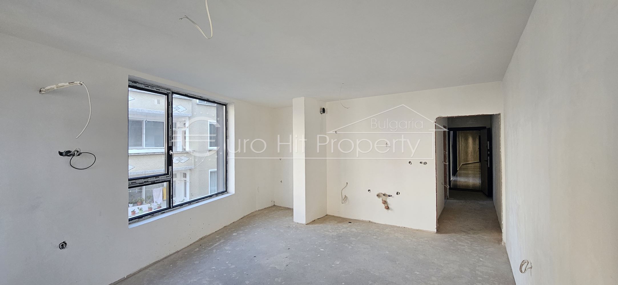 Двустаен апартамент в нова жилищна сграда в кв. Сарафово - 0