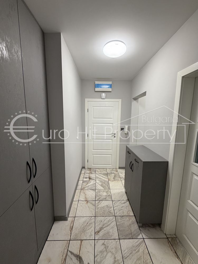 Просторен двустаен апартамент след основен ремонт до БСУ и “”Александровска”-0 Просторен двустаен апартамент след основен ремонт до БСУ и ""Александровска" - 0