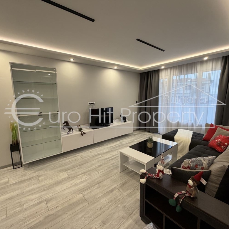 Просторен двустаен апартамент след основен ремонт до БСУ и ""Александровска" - 0