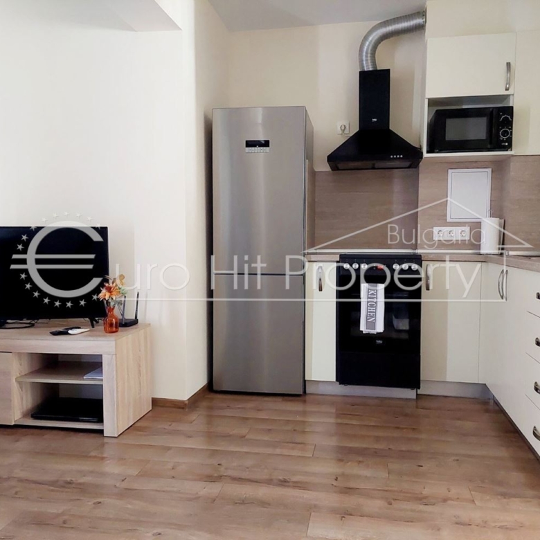 Двустаен обзаведен апартамент в кв. Сарафово - 0