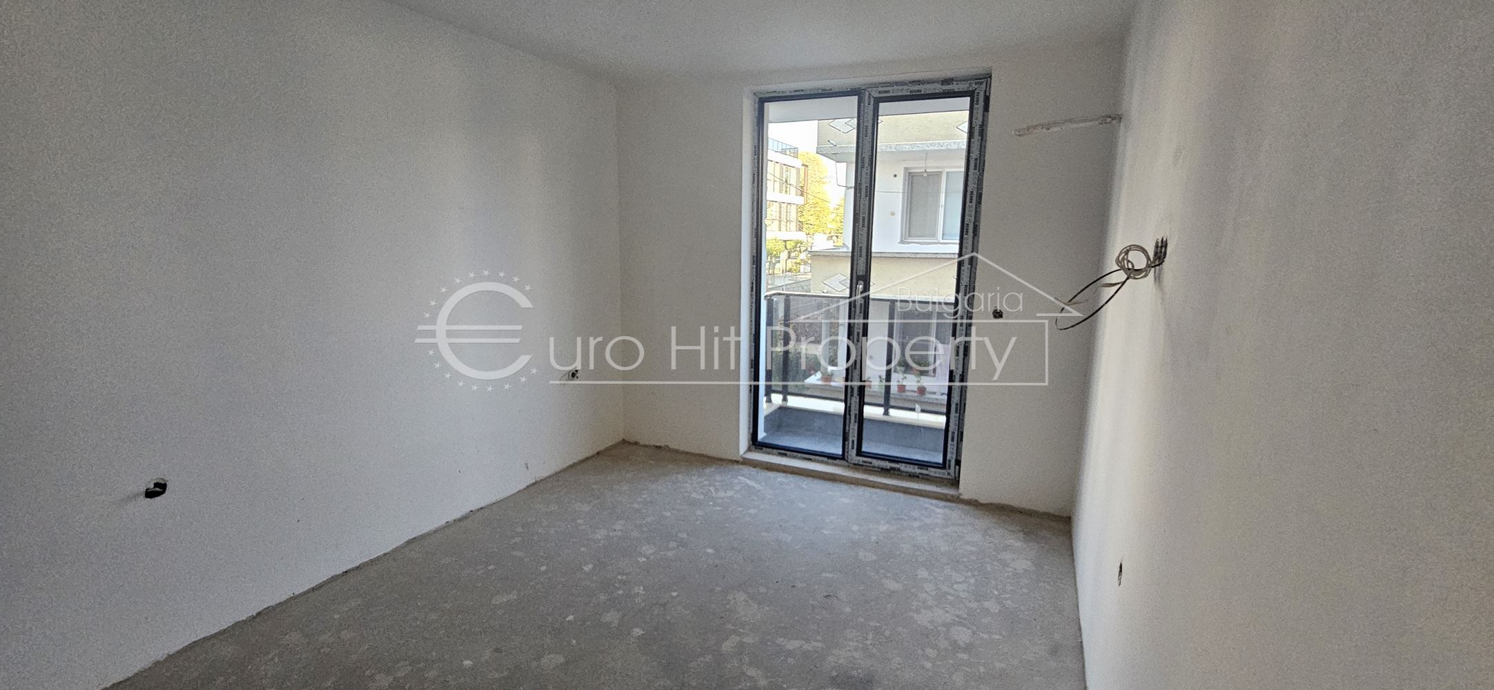 Двустаен апартамент в нова жилищна сграда в кв. Сарафово - 0