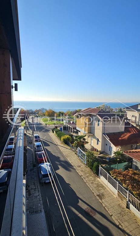 Двустаен апартамент с гледка море в нова жилищна сграда в кв. Сарафово - 0