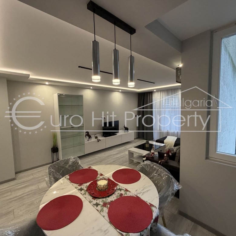 Просторен двустаен апартамент след основен ремонт до БСУ и ""Александровска" - 0