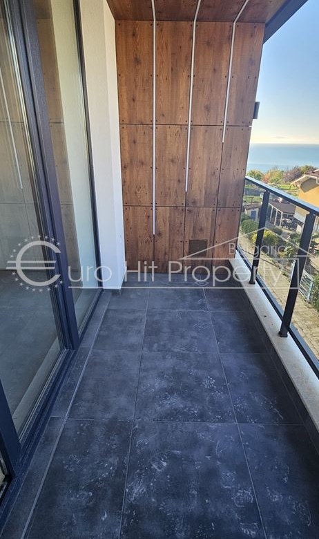 Двустаен апартамент с гледка море в нова жилищна сграда в кв. Сарафово - 0