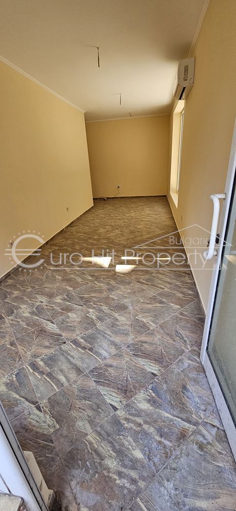 Ground floor office in a residential building near the sea garden - for rent - long-term-0 Партерен офис в жилищна сграда до морската градина - под наем - дългосрочно - 0