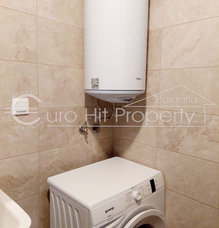 Двустаен обзаведен апартамент в кв. Сарафово - 0