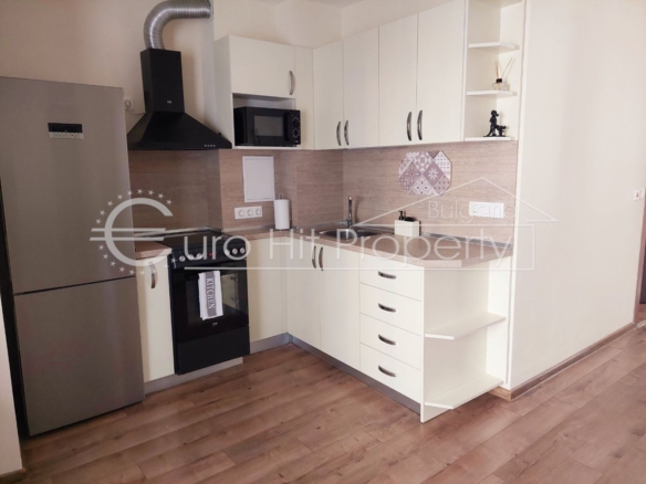 Двустаен обзаведен апартамент в кв. Сарафово - 0