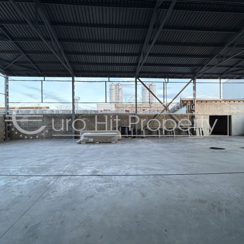 Склад под наем 350кв.м. в складова база - Южна промишлена зона - 0