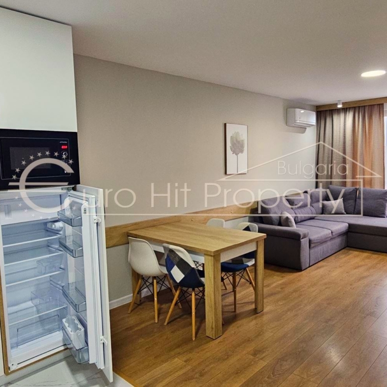 Двустаен обзаведен апартамент с морска панорама в луксозен комплекс в кв. Сарафово - 0