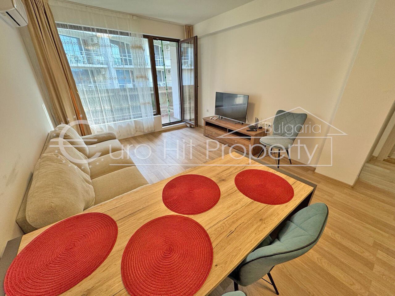 Двустаен обзаведен апартамент в нова жилищна сграда в кв. Сарафово - 0