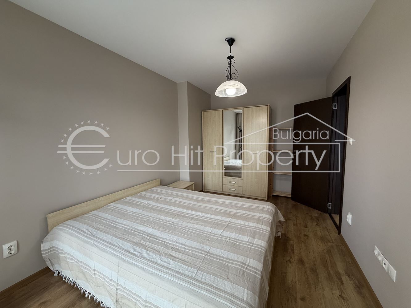 Двустаен апартамент под наем с подземно паркомясто до 2ро РПУ-0 Двустаен апартамент под наем с подземно паркомясто до 2ро РПУ - 0