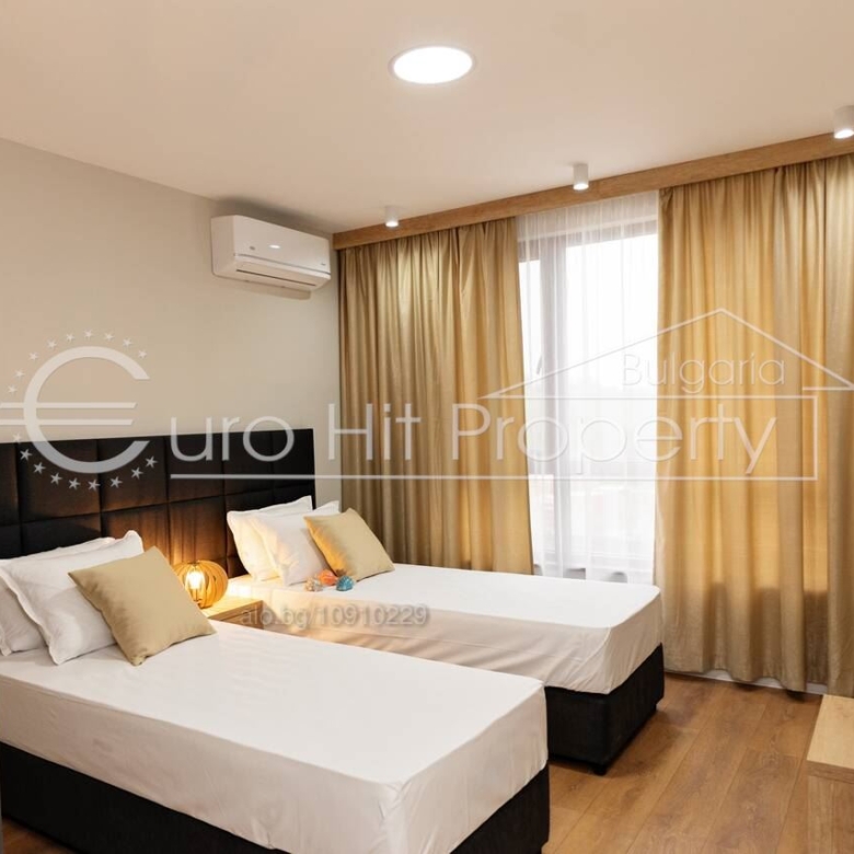 Тристаен апартамент с фронтална гледка море в луксозен комплекс на първа линия в Сарафово - 0