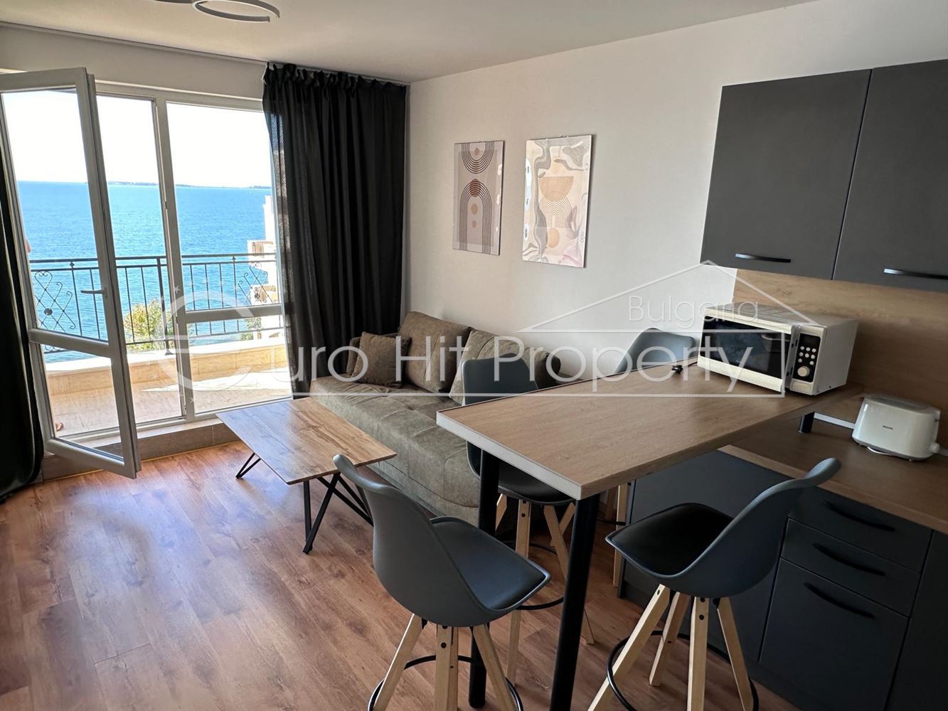 Двустаен апартамент с фронтална гледка море - в гр. Свети Влас - 0