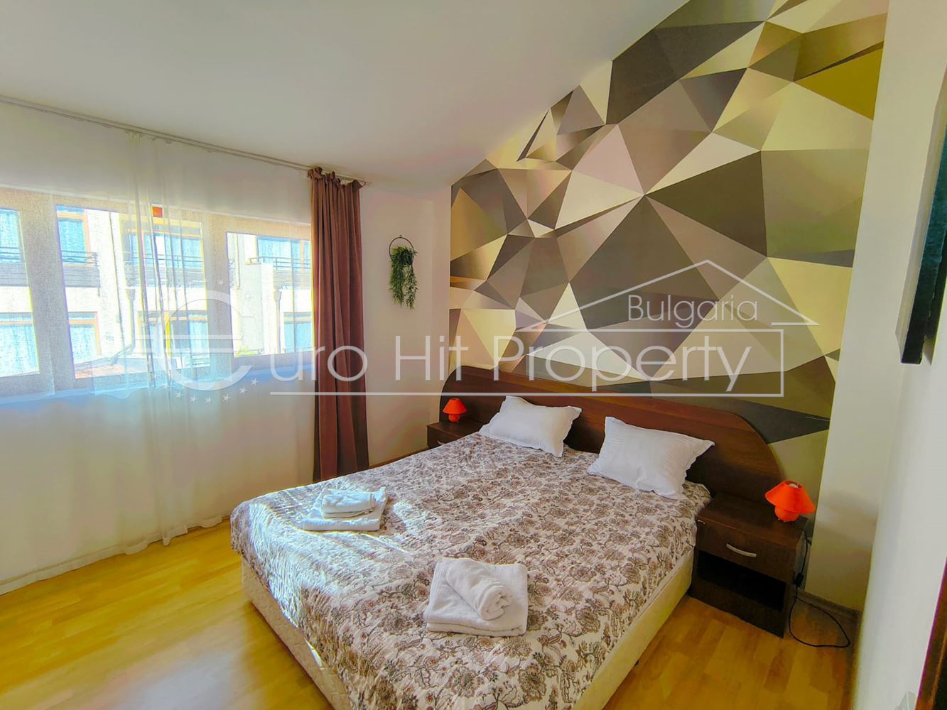 Двустаен обзаведен апартамент в Свети Влас на 100м. от плажа - 0