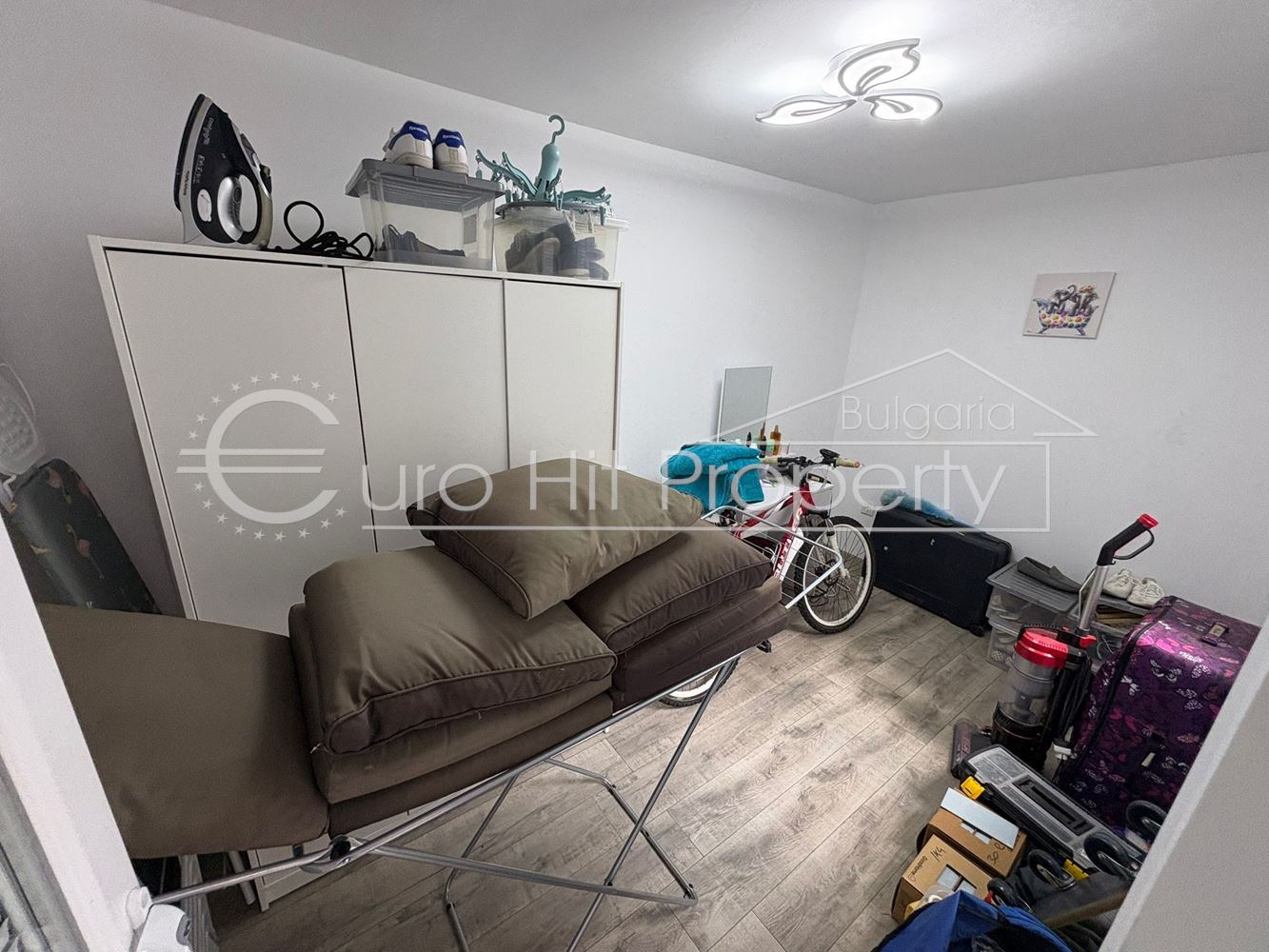 Тристаен обзаведен апартамент в Свети Влас - 0