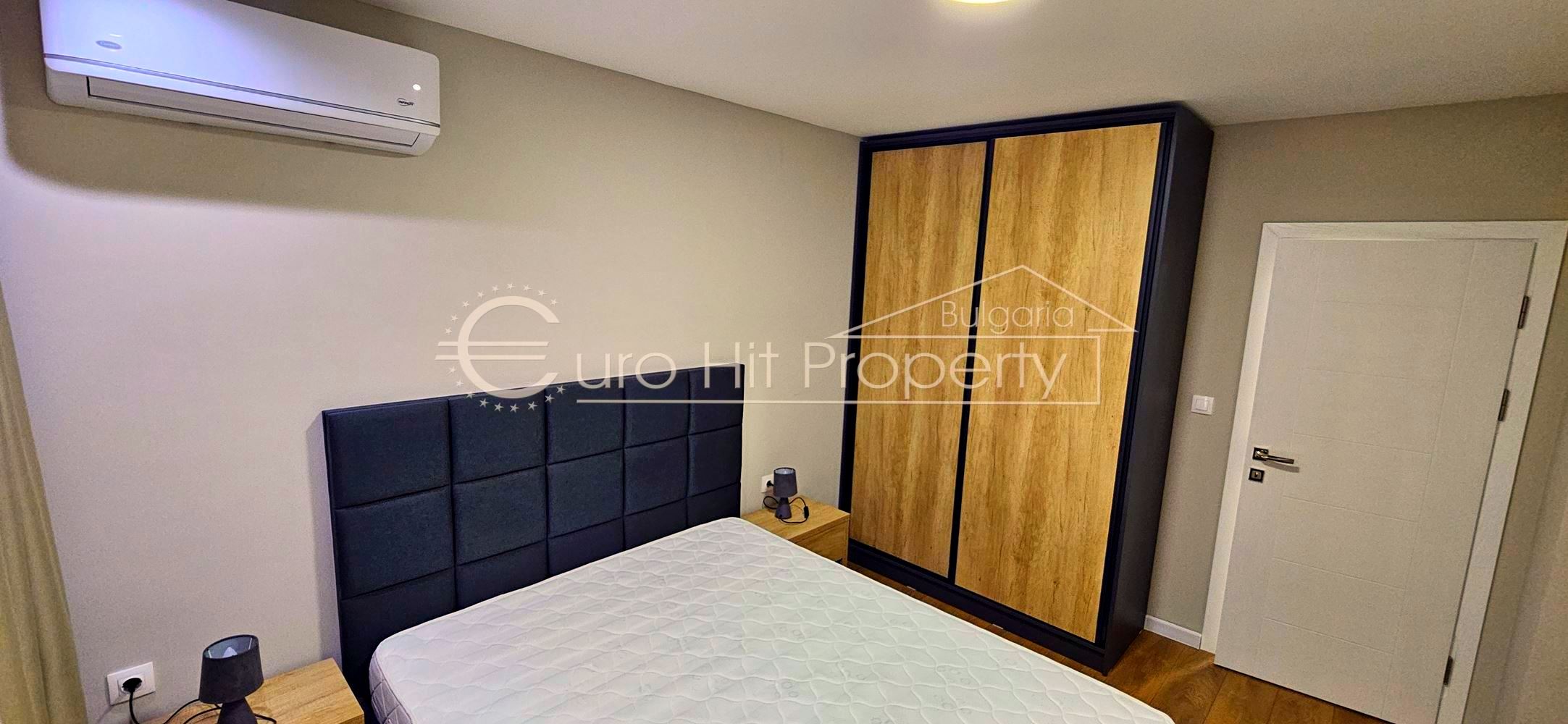 Двустаен обзаведен апартамент с морска панорама в луксозен комплекс в кв. Сарафово - 0