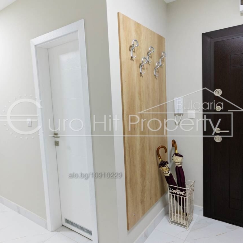 Тристаен апартамент с фронтална гледка море в луксозен комплекс на първа линия в Сарафово - 0