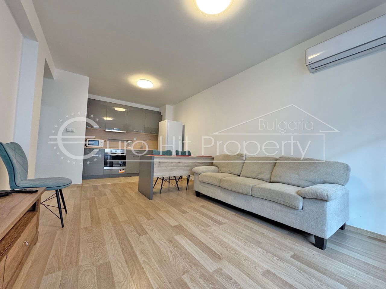 Двустаен обзаведен апартамент в нова жилищна сграда в кв. Сарафово - 0