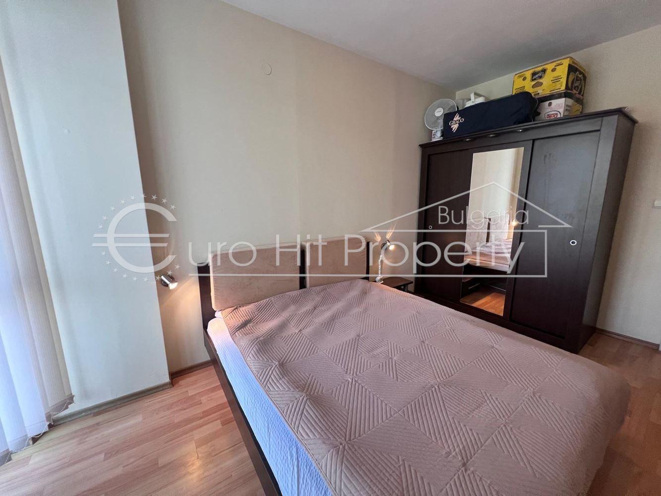 Двустаен обзаведен апартамент в комплекс с басейн в Свети Влас - 0