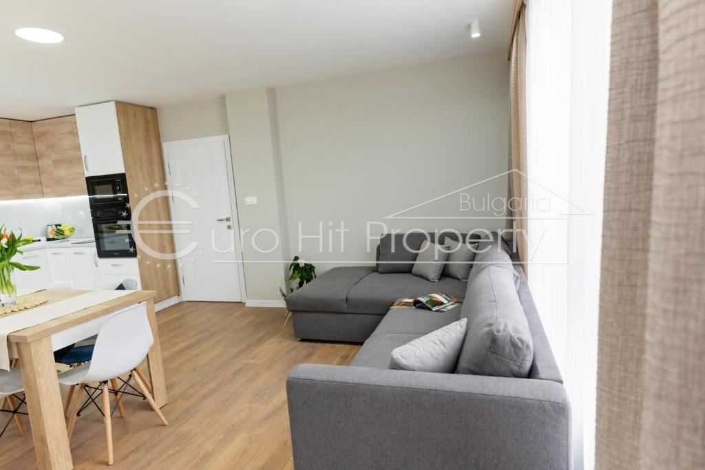 Three-room apartment with a frontal sea view in a luxury complex on the first line in Sarafovo-0 Тристаен апартамент с фронтална гледка море в луксозен комплекс на първа линия в Сарафово - 0