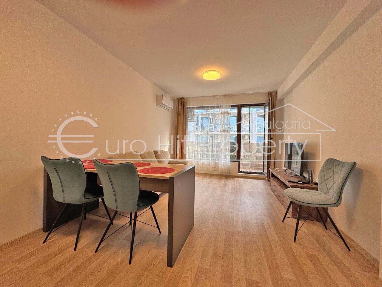 Двустаен обзаведен апартамент в нова жилищна сграда в кв. Сарафово - 0