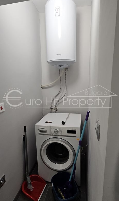 Двустаен напълно обзаведен апартамент в самия център на кв. Сарафово - нова сграда - 0