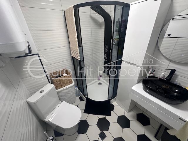 Апартамент с 2 спални в комплекс в Свети Влас - 0