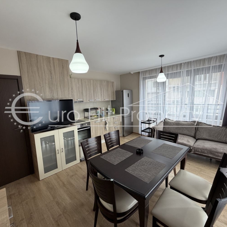 Тристаен апартамент под наем с подземно паркомясто до 2ро РПУ