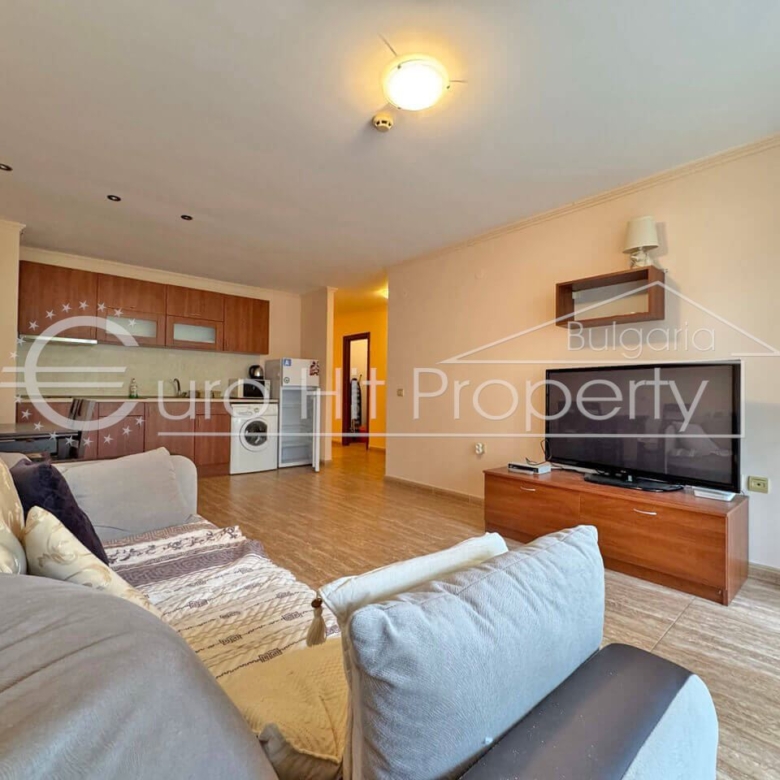 Двустаен обзаведен апартамент в комплек Етъра - Свети Влас - 0