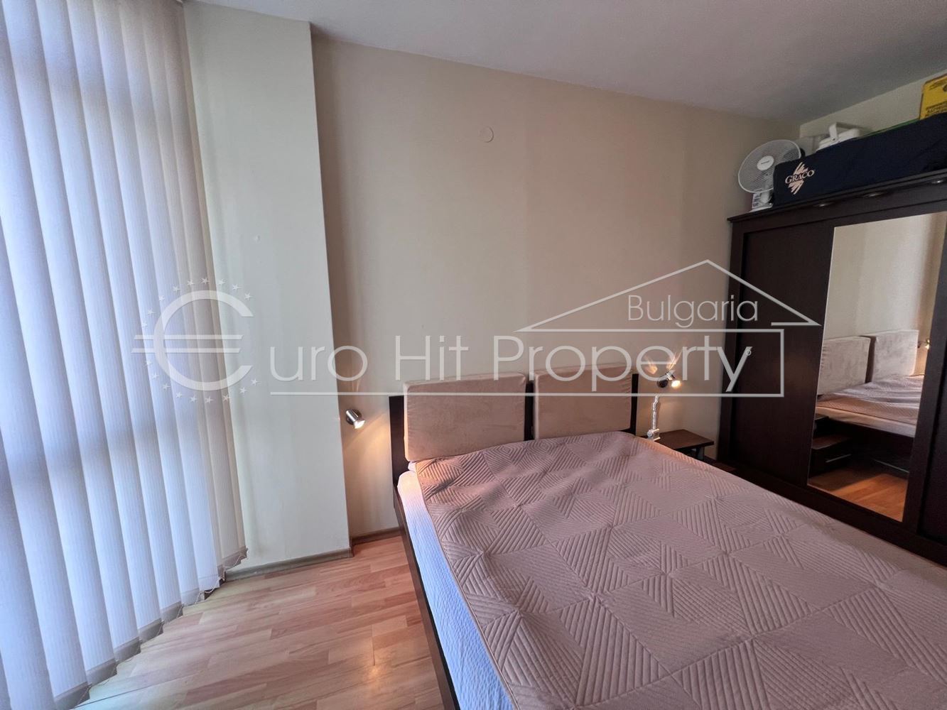 Двустаен обзаведен апартамент в комплекс с басейн в Свети Влас - 0