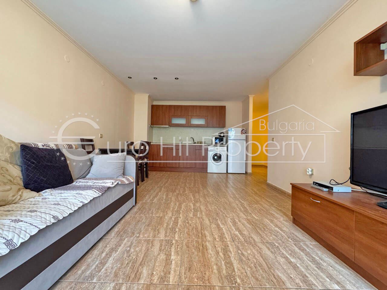 Двустаен обзаведен апартамент в комплек Етъра - Свети Влас - 0