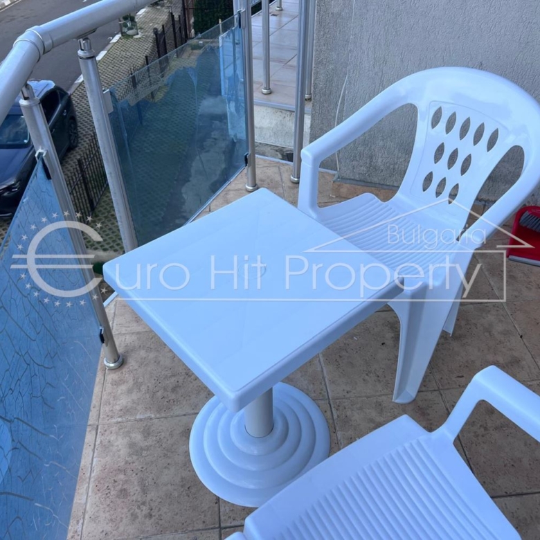 Двустаен обзаведен апартамент в комплекс с басейн в Свети Влас - 0