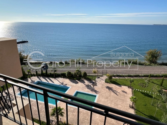 Двустаен апартамент с фронтална гледка море - в гр. Свети Влас - 0