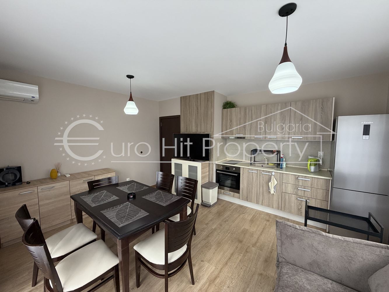 Двустаен апартамент под наем с подземно паркомясто до 2ро РПУ-0 Двустаен апартамент под наем с подземно паркомясто до 2ро РПУ - 0