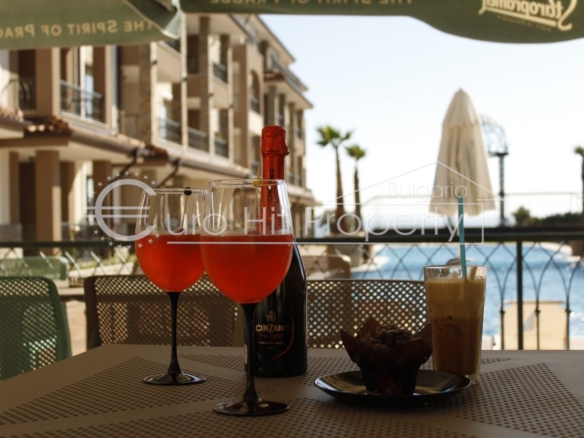 Луксозно обзаведено кафе в Бургас кв. Сарафово - 0