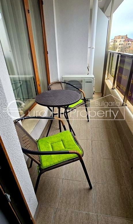 Двустаен напълно обзаведен апартамент в самия център на кв. Сарафово - нова сграда - 0