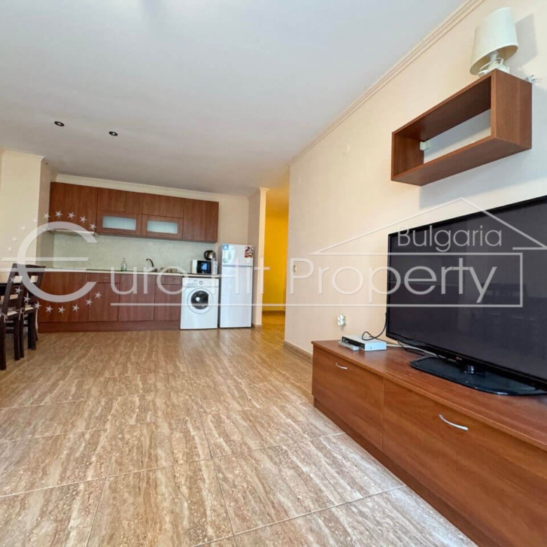 Двустаен обзаведен апартамент в комплек Етъра - Свети Влас - 0