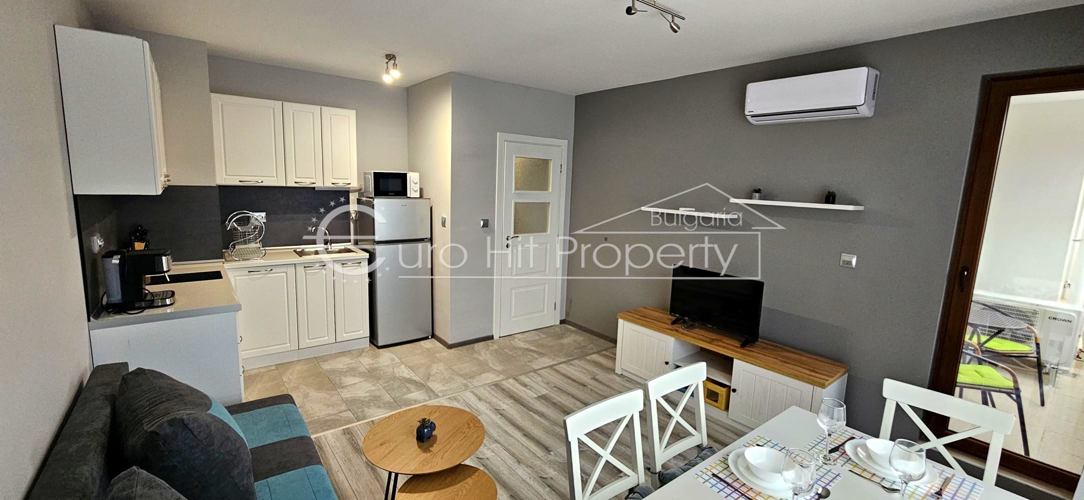 Двустаен напълно обзаведен апартамент в самия център на кв. Сарафово - нова сграда - 0