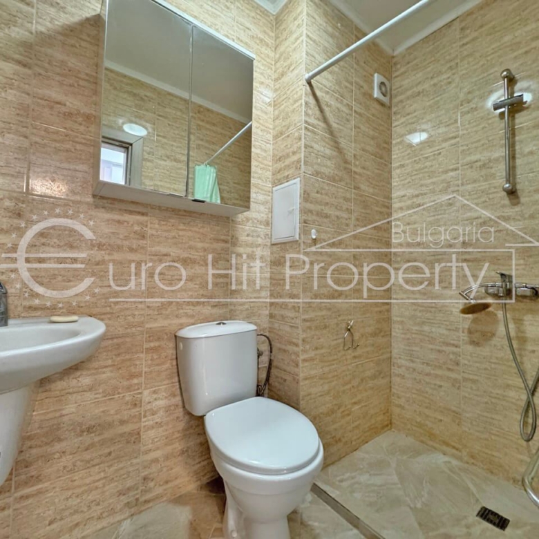 Двустаен обзаведен апартамент в нова жилищна сграда в кв. Сарафово - 0