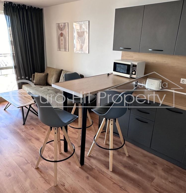 Двустаен апартамент с фронтална гледка море - в гр. Свети Влас - 0