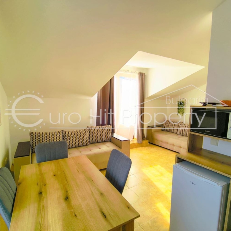 Двустаен обзаведен апартамент в Свети Влас на 100м. от плажа - 0